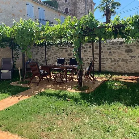 Urlaubsoase Steinhaus Mit Gastehaus Und Pool Nova Vas (Porec)