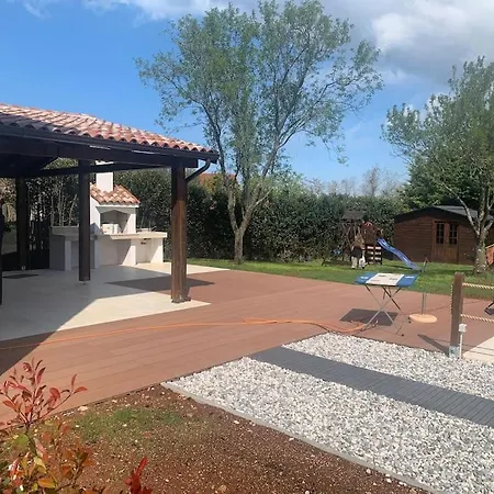 Urlaubsoase Steinhaus Mit Gastehaus Und Pool * Nova Vas (Porec)