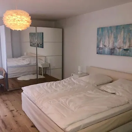 Urlaubsoase Steinhaus Mit Gastehaus Und Pool Ferienhaus